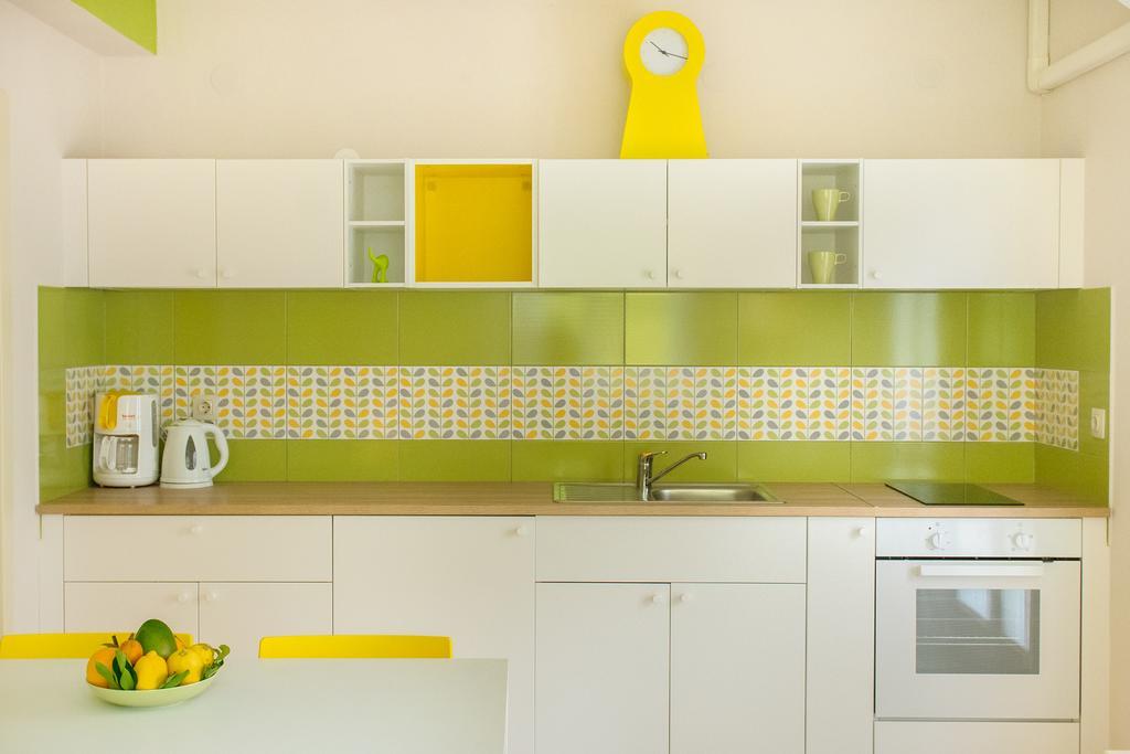 Studio And Apartment Nadia With Garden Porec Exterior photo